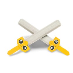 Vamos a Pegarnos con Espadas de Mentira